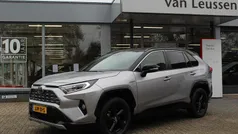 Gebruikt 2020 Toyota RAV4 Hybrid Style SUV | € 32.900 (Eerlijke prijs)