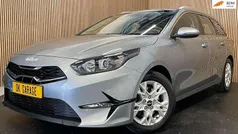 Grijs Gebruikt 2023 Kia Ceed Sportswagon Stationwagen | € 23.895 (Eerlijke prijs)