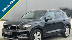 Zwart, metallic lak Gebruikt 2020 Volvo XC40 Pro SUV | € 24.995 (Eerlijke prijs)