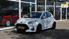 Wit Gebruikt 2022 Toyota Yaris Hybrid Hatchback | € 20.943 (Eerlijke prijs)