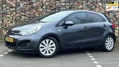 Grijs Gebruikt 2014 Kia Rio Hatchback | € 4.250 (Goede deal)