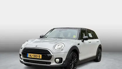 Wit Gebruikt 2017 Mini Cooper Clubman Business Stationwagen | € 15.445 (Eerlijke prijs)