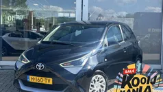 Zwart Gebruikt 2020 Toyota Aygo X-play Hatchback | € 11.450 (Eerlijke prijs)