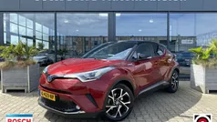 Rood Gebruikt 2019 Toyota C-HR Style SUV | € 20.950 (Eerlijke prijs)