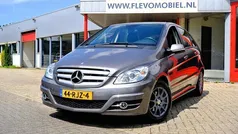 Grijs Gebruikt 2011 Mercedes B160 Business MPV | € 8.450 (Eerlijke prijs)