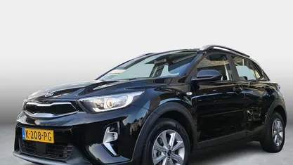 Gebruikt 2021 Kia Stonic SUV | € 15.390 (Eerlijke prijs)