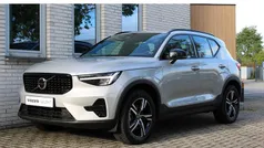 Grijs Gebruikt 2024 Volvo XC40 Plus SUV | € 43.950 (Eerlijke prijs)
