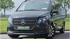 Gebruikt 2024 Mercedes V300 MPV | € 67.750 (Goede deal)