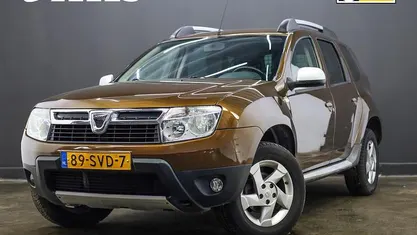 Bruin Gebruikt 2011 Dacia Duster SUV | € 5.945 (Eerlijke prijs)