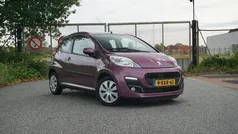 Paars Gebruikt 2013 Peugeot 107 Active Hatchback | € 3.750 (Eerlijke prijs)