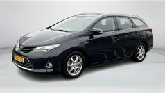 Grijs Gebruikt 2014 Toyota Auris Hybrid Executive Stationwagen | € 14.945 (Eerlijke prijs)