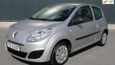 Zilver Gebruikt 2008 Renault Twingo Authentique Hatchback | € 2.975 (Eerlijke prijs)