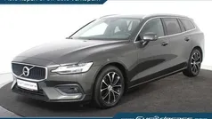 Grijs Gebruikt 2021 Volvo V60 Momentum Stationwagen | € 30.850 (Eerlijke prijs)