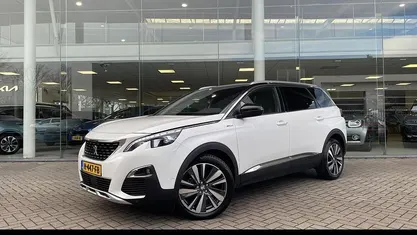 Wit Occasion 2020 Peugeot 5008 GT-line SUV | € 24.890 (Eerlijke prijs)