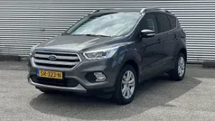 Grijs Gebruikt 2018 Ford Kuga Trend SUV | € 13.750 (Eerlijke prijs)
