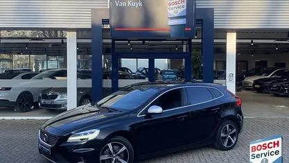 Occasion 2020 Volvo V40 Hatchback | € 18.740 (Eerlijke prijs)