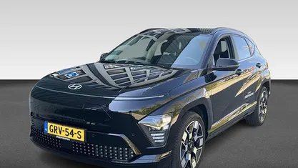Zwart Occasion 2025 Hyundai Kona Premium SUV | € 36.930 (Eerlijke prijs)