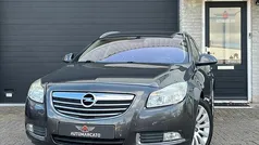 Grijs (metallic) Gebruikt 2010 Opel Insignia Cosmo Stationwagen | € 4.495 (Eerlijke prijs)