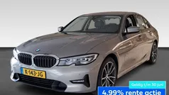 Grijs Gebruikt 2021 BMW 318 Executive Sedan | € 26.375 (Eerlijke prijs)
