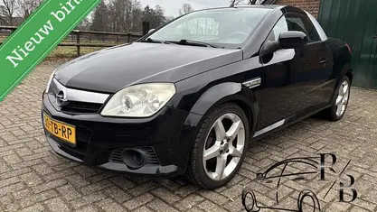 Occasion Opel Tigra Sport 90 PK (66 kW) 2006 Zwart (metallic) Stationwagen