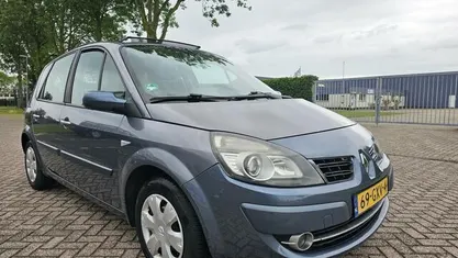 Blauw Gebruikt 2008 Renault Scénic II Business MPV | € 1.499 (Eerlijke prijs)