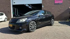 Zwart, metallic lak Gebruikt 2006 Opel Astra GTC Edition Hatchback | € 2.249 (Eerlijke prijs)
