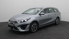Grijs Gebruikt 2022 Kia Ceed Hatchback | € 19.940 (Eerlijke prijs)