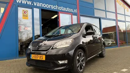 Zwart (metallic) Gebruikt 2020 Skoda Citigo-e IV Style Hatchback | € 9.850 (Eerlijke prijs)