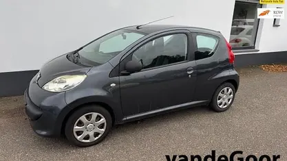 Occasion Peugeot 107 68 PK (50 kW) 2010 Hatchback