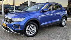 Gebruikt 2023 VW T-Roc Life SUV | € 24.995 (Eerlijke prijs)