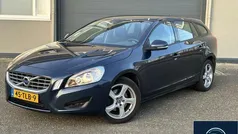 Blauw Gebruikt 2012 Volvo V60 Stationwagen | € 10.999 (Eerlijke prijs)