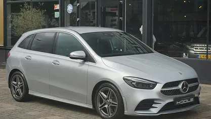 Grijs Gebruikt 2019 Mercedes B250 Premium MPV | € 29.890 (Eerlijke prijs)