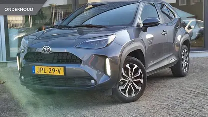 Grijs Occasion 2025 Toyota Yaris Cross SUV | € 28.950 (Eerlijke prijs)