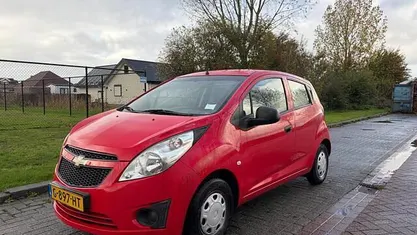 Rood Gebruikt 2012 Chevrolet Spark Hatchback | € 3.299 (Eerlijke prijs)