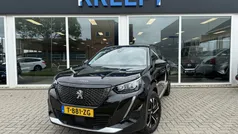 Zwart Gebruikt 2022 Peugeot 2008 Allure SUV | € 20.750 (Eerlijke prijs)