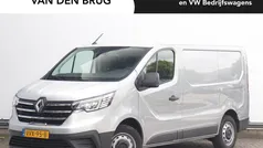 Grijs Gebruikt 2023 Renault Trafic Komfort Van | € 21.795 (Eerlijke prijs)