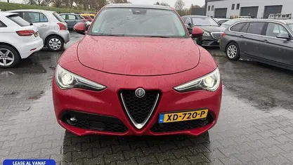 Gebruikt 2018 Alfa Romeo Stelvio Super SUV | € 18.450 (Goede deal)