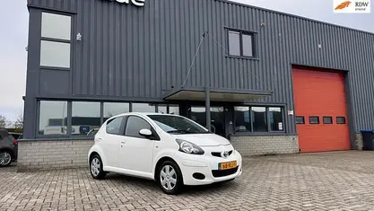 Occasion Toyota Aygo Comfort 68 PK (50 kW) 2011 Wit Hatchback