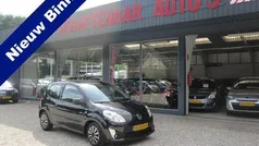 Zwart Gebruikt 2010 Renault Twingo Authentique Hatchback | € 2.950 (Eerlijke prijs)