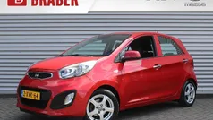 Rood Gebruikt 2015 Kia Picanto Hatchback | € 7.495 (Eerlijke prijs)