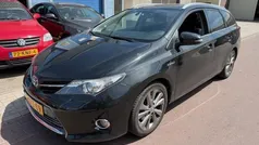 Zwart Gebruikt 2013 Toyota Auris Touring Sports Stationwagen | € 5.750 (Goede deal)