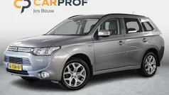 Grijs Gebruikt 2014 Mitsubishi Outlander P-HEV Edition SUV | € 16.545 (Eerlijke prijs)