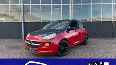 Rood, metallic lak Gebruikt 2018 Opel Adam Edition Hatchback | € 9.950 (Eerlijke prijs)
