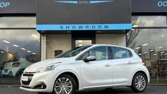 Gebruikt 2015 Peugeot 208 Allure Hatchback | € 11.900 (Eerlijke prijs)