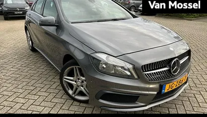 Grijs Gebruikt 2015 Mercedes A180 Ambition Hatchback | € 15.900 (Eerlijke prijs)