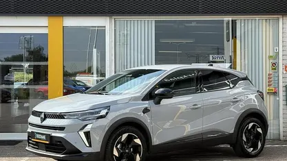 Gebruikt 2025 Renault Captur Techno SUV | € 26.645 (Eerlijke prijs)