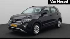 Zwart Gebruikt 2023 VW T-Cross Life SUV | € 20.900 (Eerlijke prijs)
