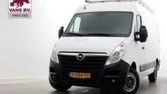 Wit Gebruikt 2018 Opel Movano Van | € 13.950 (Goede deal)
