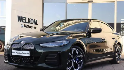 Groen Gebruikt 2022 BMW i4 Executive Sedan | € 45.950 (Eerlijke prijs)