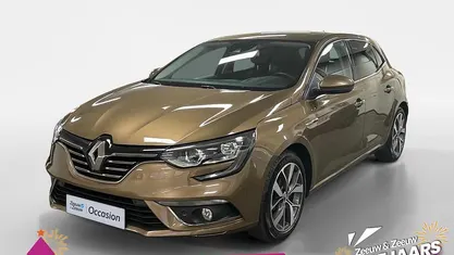 Cappuccinobruin cnl Gebruikt 2018 Renault Mégane IV Bose Edition Hatchback | € 11.935 (Eerlijke prijs)